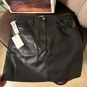 Artizia Leather Mini Skirt (Wilfred)